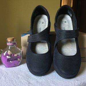 Size 7 Sillian Bella Clark's Mary Jane